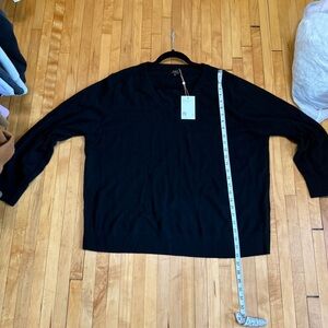 Quince Cashmere V Neck in Black 3x